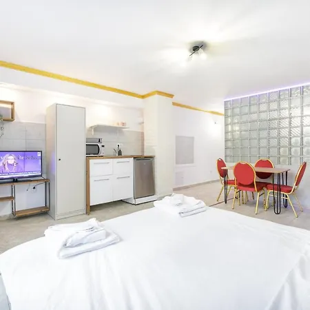 Luna Appartement *